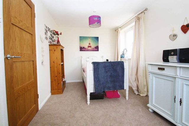  Image of 4 bedroom Detached house to rent in Lower Farm Close Shabbington Aylesbury HP18 at Lower Farm Close Shabbington Aylesbury, HP18 9HG