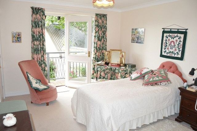  Image of 2 bedroom Semi-Detached house for sale in Victoria Mews Shaftesbury SP7 at Victoria Mews  Shaftesbury, SP7 8EW