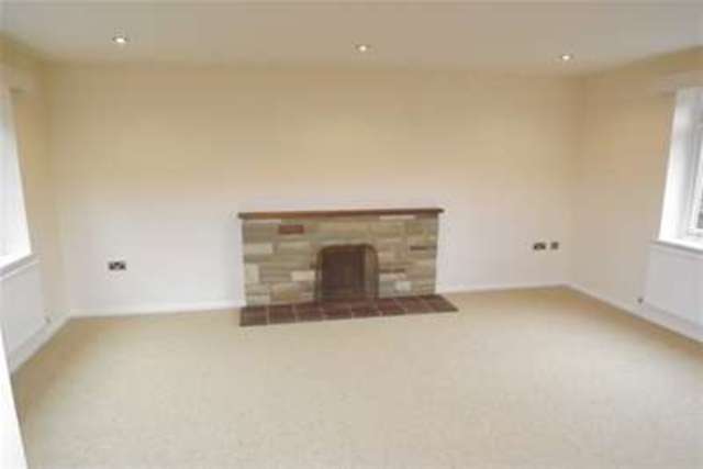  Image of 3 bedroom Bungalow to rent in Shirley Road Nottingham NG3 at Nottingham, NG3 5DA