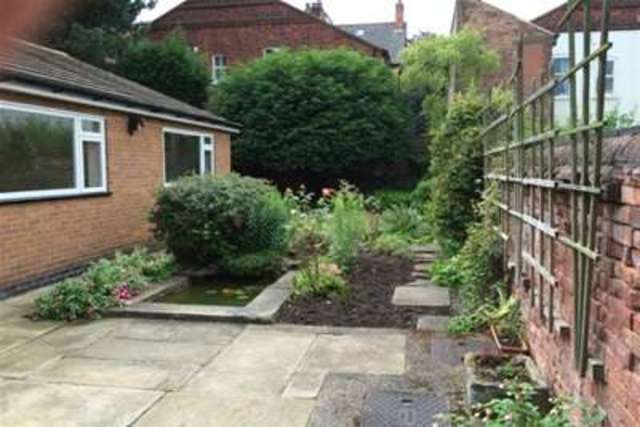  Image of 3 bedroom Bungalow to rent in Shirley Road Nottingham NG3 at Nottingham, NG3 5DA