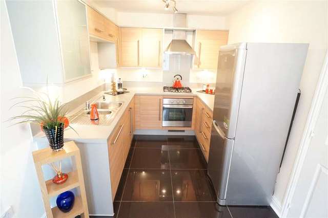  Image of 3 bedroom Terraced house to rent in Silver Streak Way Strood Rochester ME2 at Rochester Kent Cuxton, ME2 2GY