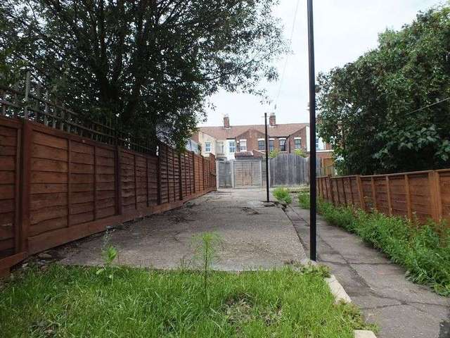  Image of 2 bedroom Property for sale in Silver Street Norwich NR3 at Silver Street  Norwich, NR3 4TU