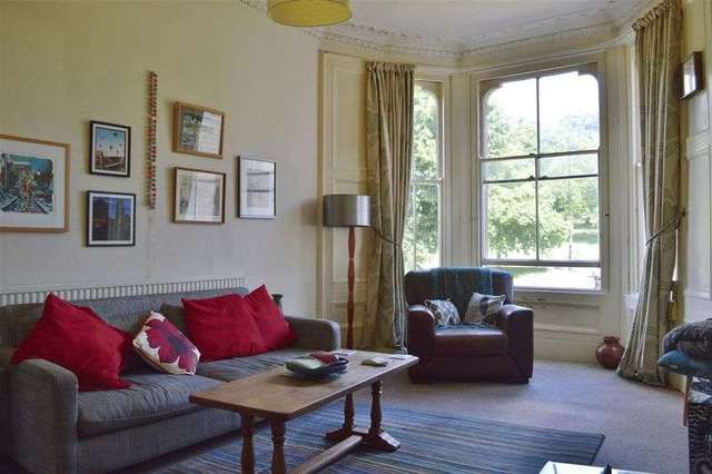 Image of 1 bedroom Flat to rent in Sion Hill Clifton Bristol BS8 at Sion Hill  Bristol, BS8 4AZ