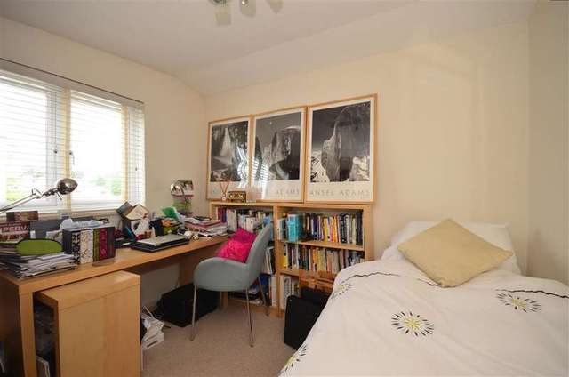  Image of 2 bedroom Town House for sale in Sloane Walk Croydon CR0 at Shirley Surrey Croydon, CR0 7NX
