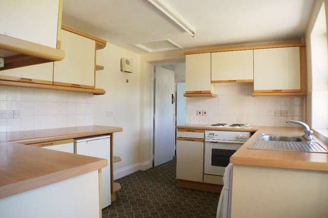 Image of 3 bedroom Detached house to rent in Sopley Christchurch BH23 at Christchurch, BH23 7AZ