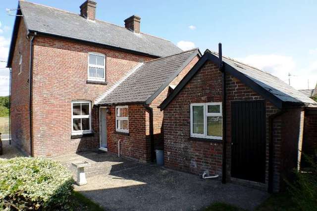  Image of 3 bedroom Detached house to rent in Sopley Christchurch BH23 at Christchurch, BH23 7AZ