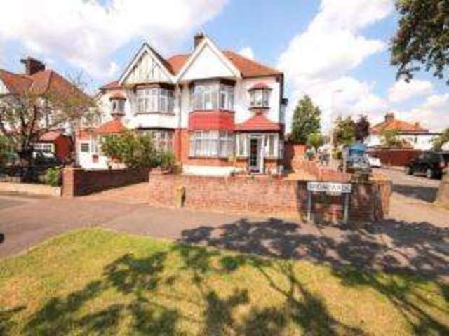  Image of 4 bedroom Semi-Detached house for sale in Broadwalk London E18 at South Woodford London South Woodford, E18 2DN