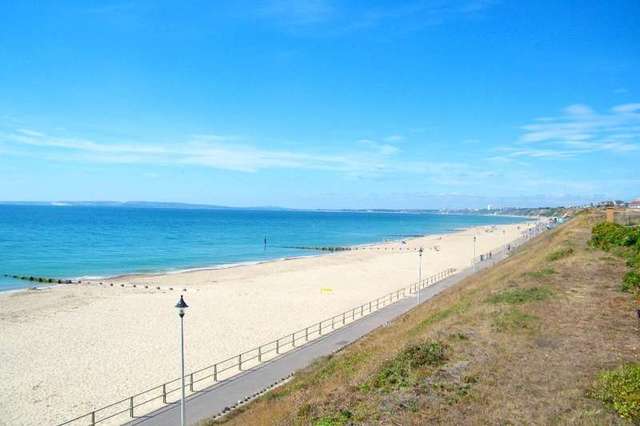  Image of 2 bedroom Flat to rent in Portman Crescent Southbourne Bournemouth BH5 at Southbourne  Bournemouth, BH5 2ER