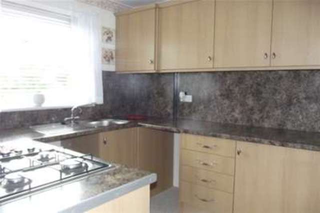  Image of 3 bedroom Bungalow to rent in Southfield Road Shepton Mallet BA4 at Shepton Mallet, BA4 5XG