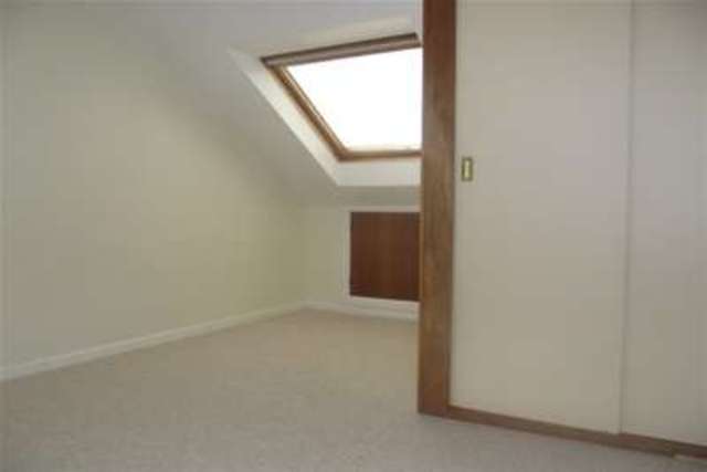  Image of 3 bedroom Bungalow to rent in Southfield Road Shepton Mallet BA4 at Shepton Mallet, BA4 5XG