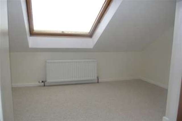  Image of 3 bedroom Bungalow to rent in Southfield Road Shepton Mallet BA4 at Shepton Mallet, BA4 5XG