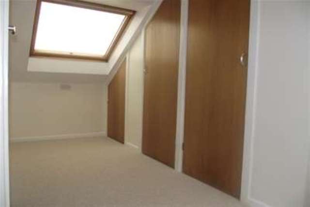  Image of 3 bedroom Bungalow to rent in Southfield Road Shepton Mallet BA4 at Shepton Mallet, BA4 5XG