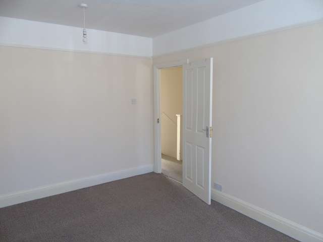  Image of 3 bedroom Detached house to rent in Tunstall Road Addiscombe Croydon CR0 at Tunstall Road  East Croydon, CR0 6TU