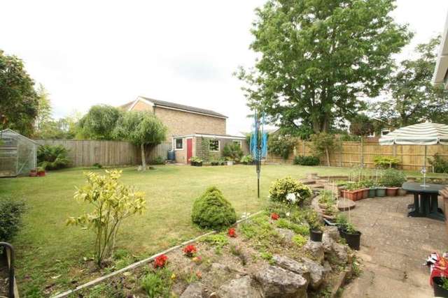  Image of 4 bedroom Detached house for sale in Squirrels Way Earley Reading RG6 at Squirrels Way Earley Reading, RG6 5QT