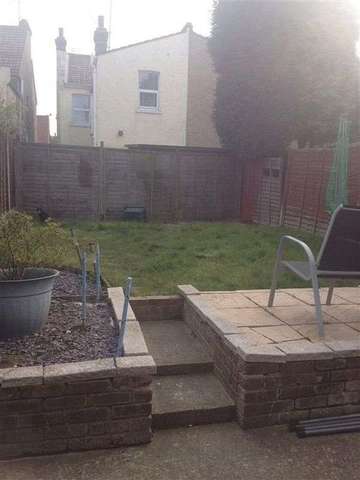  Image of 3 bedroom Terraced house to rent in St. Andrews Road Clacton-on-Sea CO15 at St Andrews Road  Clacton-On-Sea, CO15 3AP