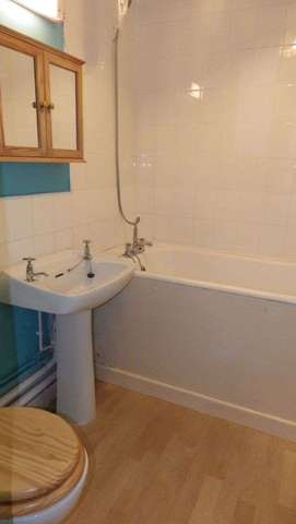  Image of 2 bedroom Detached house to rent in Duntisbourne Leer Duntisbourne Leer Cirencester GL7 at Duntisbourne Leer  Cirencester, GL7 7AS