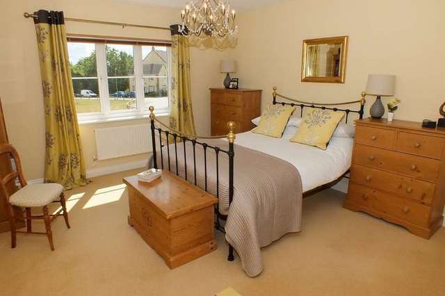  Image of 4 bedroom Detached house for sale in Farm Piece Stanford in the Vale Faringdon SN7 at Stanford In The Vale Oxfordshire, SN7 8FA