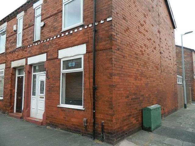  Image of 2 bedroom Terraced house to rent in Station Road Eccles Manchester M30 at Station Road Eccles Manchester, M30 0PZ