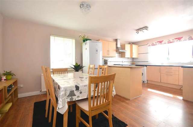  Image of 4 bedroom Detached house for sale in Station Road West Horndon Brentwood CM13 at West Horndon Brentwood Brentwood, CM13 3TW