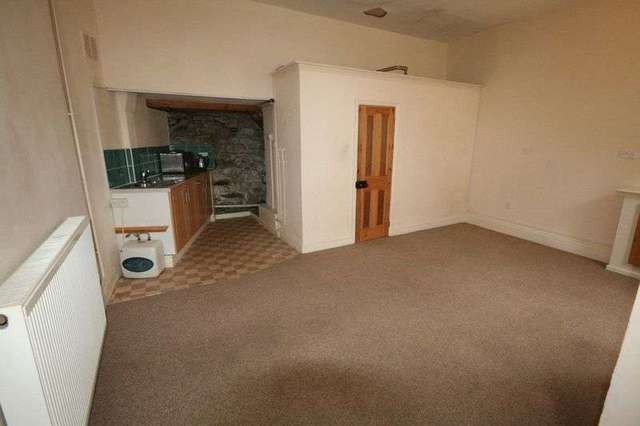  Image of Property to rent in Church Street Helston TR13 at Church Street  Helston, TR13 8TD