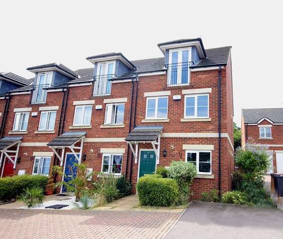  Image of 4 bedroom End of Terrace for sale in Swallow Close Wellingborough NN8 at Swallow Close  Wellingborough, NN8 4BY