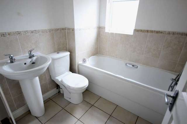  Image of 4 bedroom End of Terrace for sale in Swallow Close Wellingborough NN8 at Swallow Close  Wellingborough, NN8 4BY
