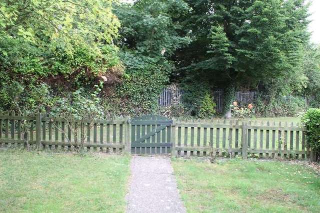  Image of 3 bedroom End of Terrace for sale in Swinburne Close Royston SG8 at Royston Hertfordshire, SG8 5SX