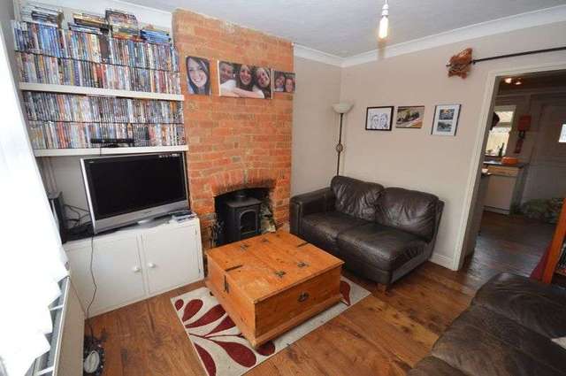  Image of 2 bedroom Semi-Detached house for sale in Wellington Street Thame OX9 at Wellington Street  Thame, OX9 3BN