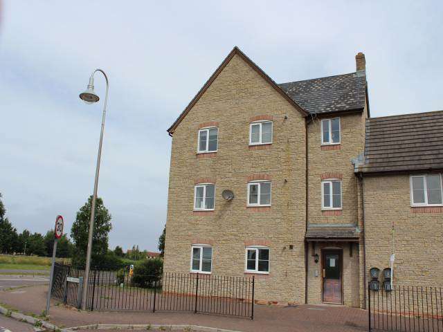  Image of 2 bedroom Flat to rent in The Avenue St. Georges Weston-super-Mare BS22 at St Georges Weston-super-Mare St Georges, BS22 7RA