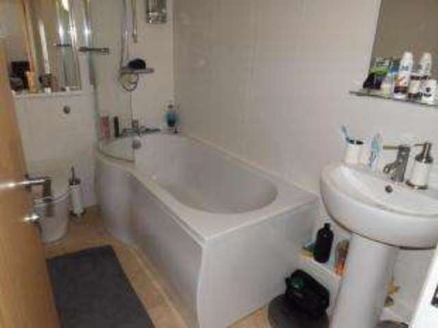  Image of 2 bedroom Flat for sale in Lee Street Leicester LE1 at 5 Lee Street Leicester Leicester, LE1 3AH