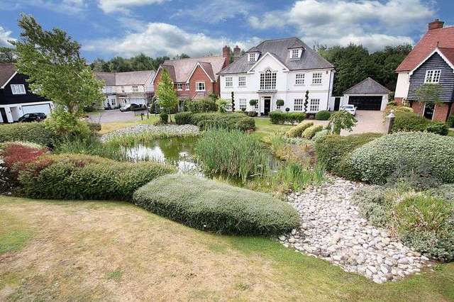  Image of 4 bedroom Detached house for sale in The Fountains Loughton IG10 at The Fountains  Loughton, IG10 4RZ