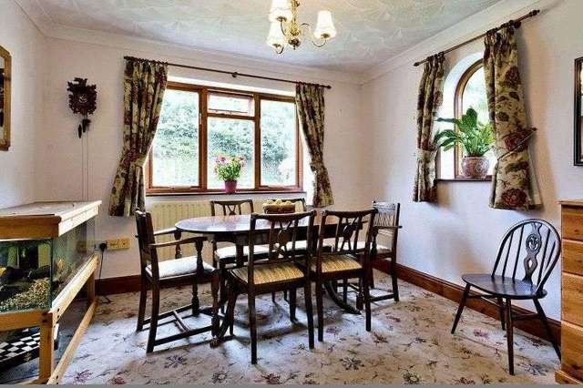  Image of 4 bedroom Detached house for sale in Wellsyke Lane Kirkby-on-Bain Woodhall Spa LN10 at Wellsyke Lane Kirkby-On-Bain Woodhall Spa, LN10 6YU