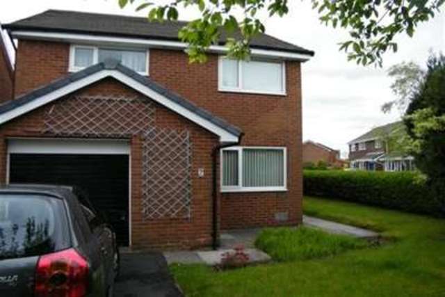  Image of 3 bedroom Semi-Detached house to rent in The Laund Leyland PR26 at Leyland, PR26 7XX