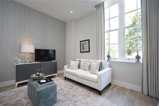  Image of 2 bedroom Apartment for sale in Battersea Bridge Road London SW11 at Battersea Bridge Road Battersea Battersea, SW11 3AF