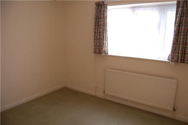  Image of 2 bedroom Flat to rent in Parabola Road Cheltenham GL50 at Parabola Road  Gloucestershire, GL50 3BD