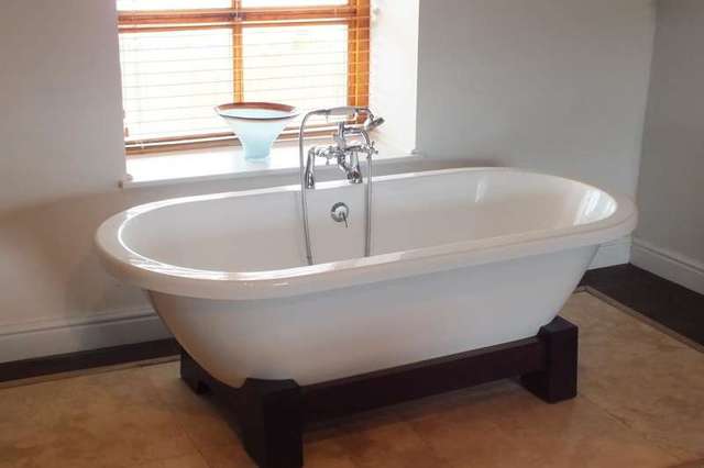 Image of 3 bedroom Detached house for sale in St. Florence Tenby SA70 at Tenby Pembrokeshire St Florence, SA70 8LS