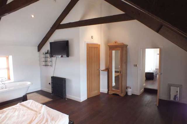  Image of 3 bedroom Detached house for sale in St. Florence Tenby SA70 at Tenby Pembrokeshire St Florence, SA70 8LS