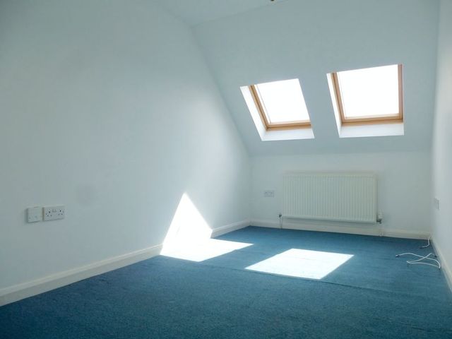  Image of 2 bedroom Flat to rent in Thompson Road Brighton BN1 at Thompson Road  Brighton, BN1 7BH