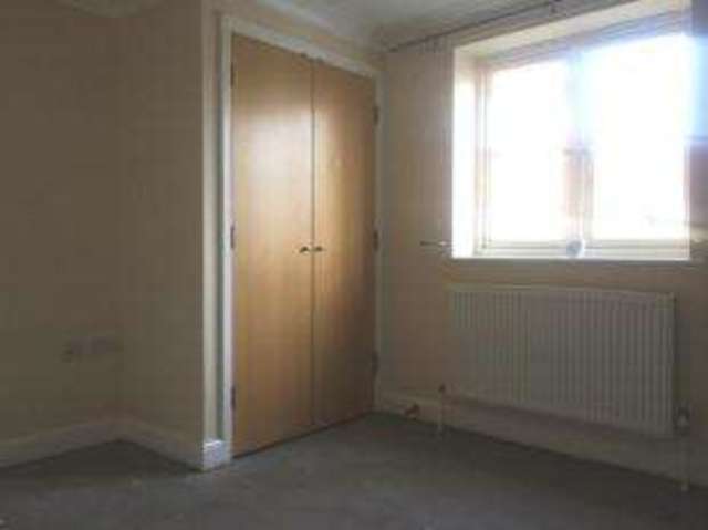  Image of 1 bedroom Flat for sale in Thornley Close Abingdon OX14 at Abingdon Oxfordshire Abingdon, OX14 1GQ