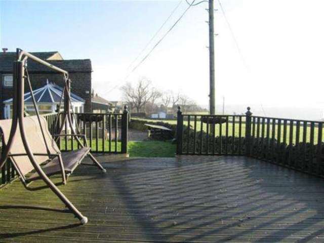  Image of 2 bedroom End of Terrace to rent in Hubberton Green Sowerby Bridge HX6 at Sowerby, HX6 1NR