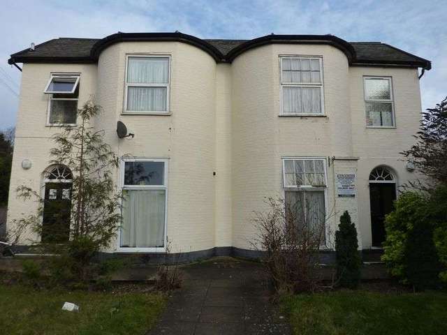  Image of 1 bedroom Property to rent in Thorpe Road Norwich NR1 at Thorpe Road  Norwich, NR1 1RT
