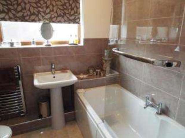  Image of 2 bedroom Bungalow for sale in Strawberry Lane Tiptree Colchester CO5 at Tiptree Colchester Tiptree, CO5 0RX