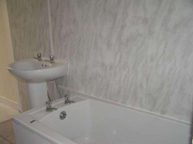  Image of 1 bedroom Flat to rent in Torrisdale Street Glasgow G42 at Torrisdale Street Queens Park Glasgow, G42 8PP