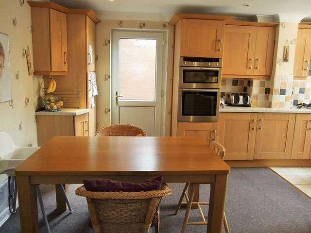  Image of 4 bedroom Detached house for sale in Truro Close East Leake Loughborough LE12 at Truro Close East Leake Loughborough, LE12 6HB