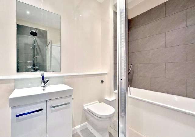  Image of 2 bedroom Flat to rent in Tyssen Street London E8 at London  Dalston, E8 2LY
