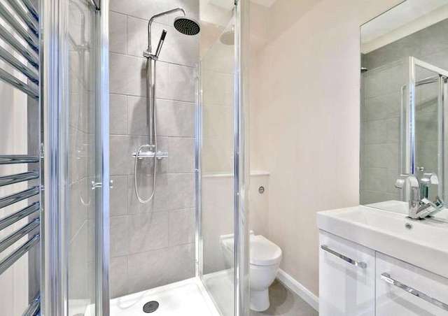  Image of 2 bedroom Flat to rent in Tyssen Street London E8 at London  Dalston, E8 2LY