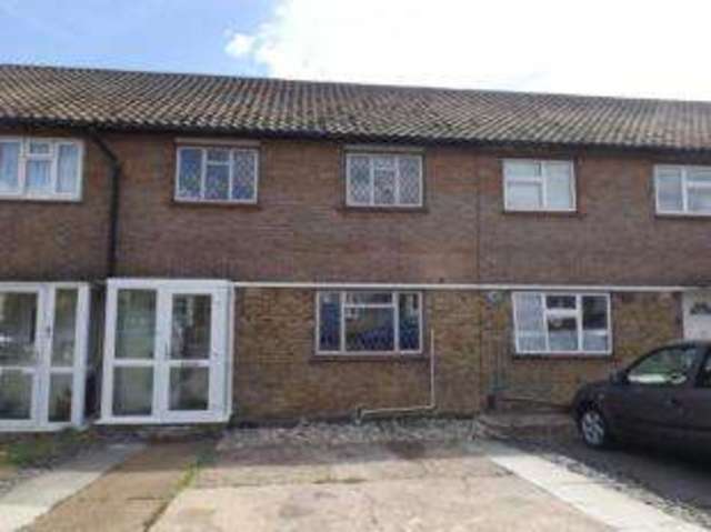  Image of 3 bedroom Terraced house for sale in Roseberry Gardens Cranham Upminster RM14 at Upminster  Cranham, RM14 1NP