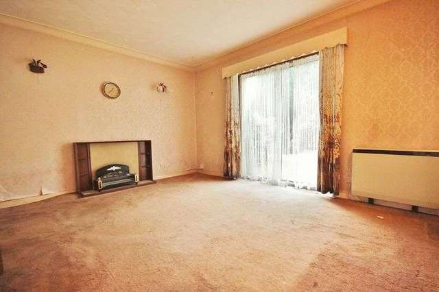  Image of 2 bedroom Flat for sale in Verwood Crescent Southbourne Bournemouth BH6 at 6 Verwood Crescent Hengistbury Head Bournemouth, BH6 4JE
