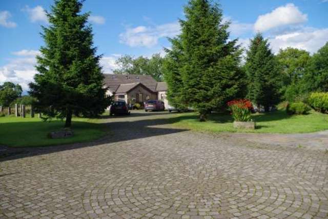  Image of 4 bedroom Detached house to rent in Vicarage Lane Wilpshire Blackburn BB1 at VICARAGE LANE WILPSHIRE BLACKBURN, BB1 9HY