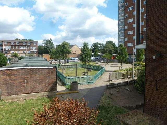  Image of 2 bedroom Detached house for sale in Victor Walk Hornchurch RM12 at Hornchurch Essex Hornchurch, RM12 4XQ